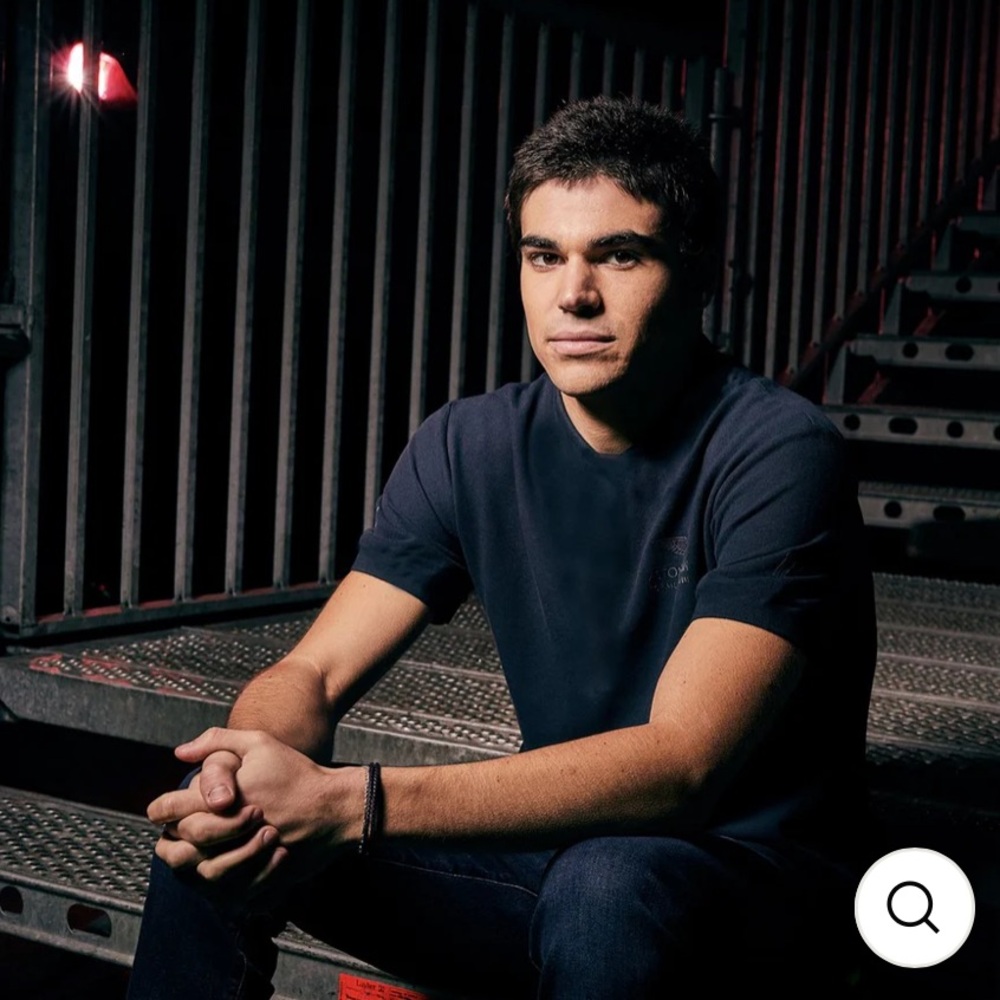 Aston Martin Formula One Team Official Driver LS18 Black Lance Stroll Size XL